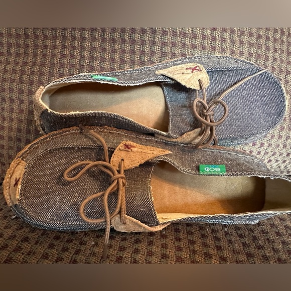 TWISTED X. ECO. Mocs. WM Sz 10. Never worn out of the house! - Picture 4 of 11